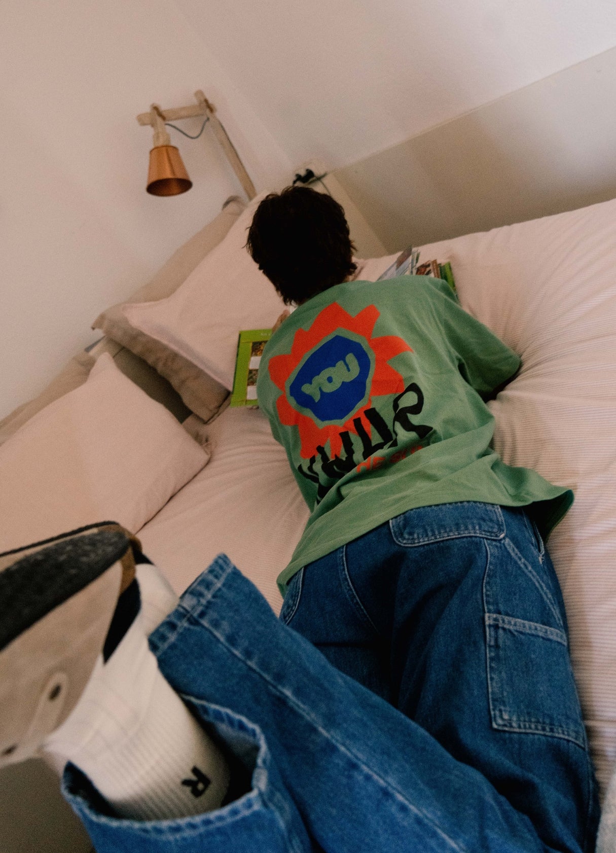 T-shirt follow the sun green