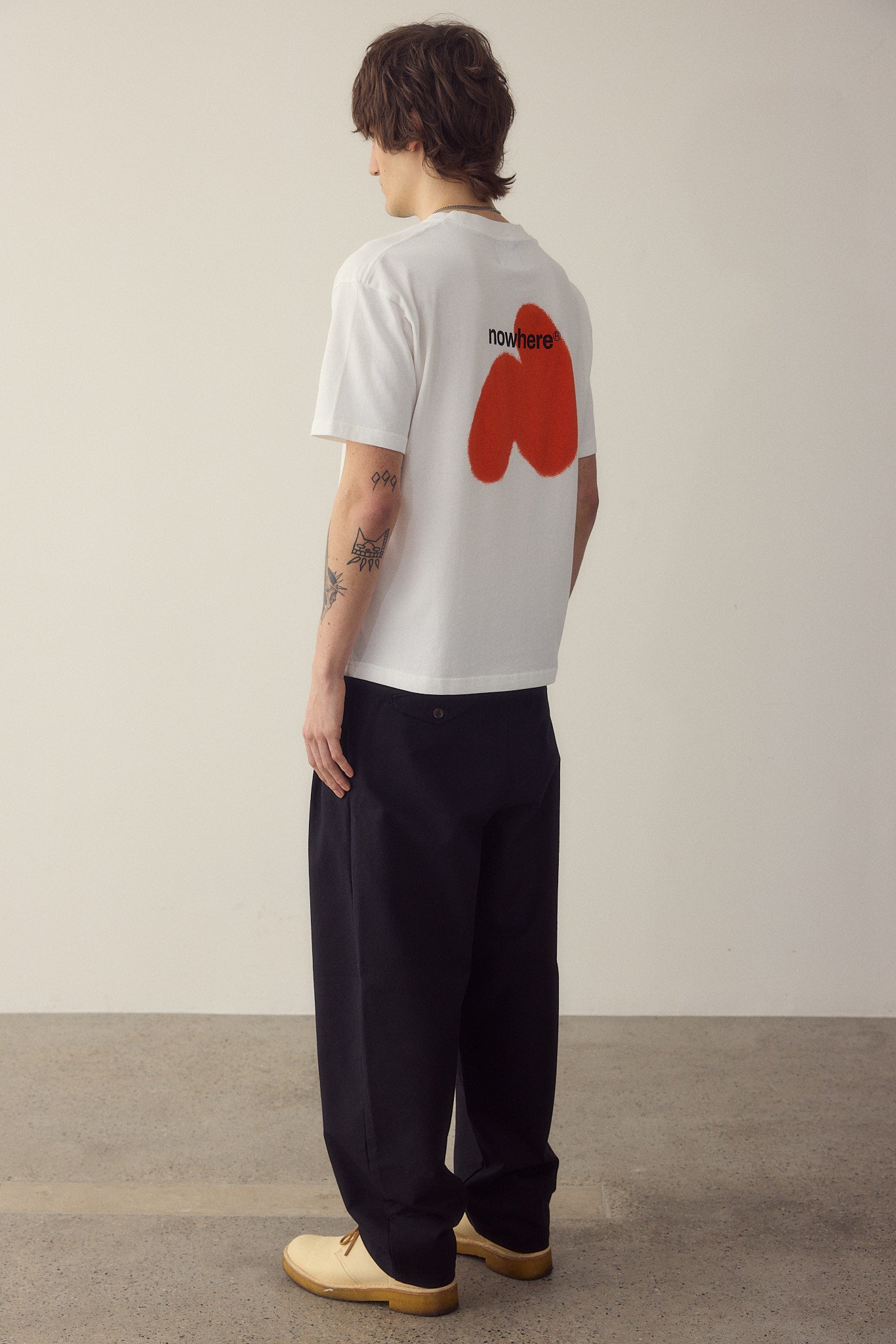 Nowhere spray red t-shirt