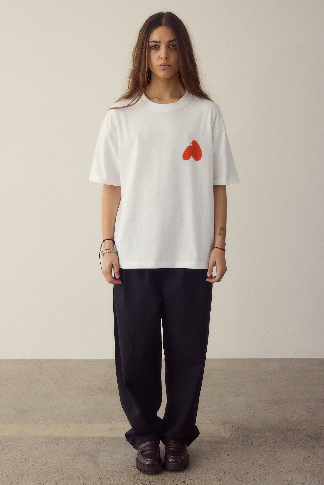 Nowhere spray red t-shirt