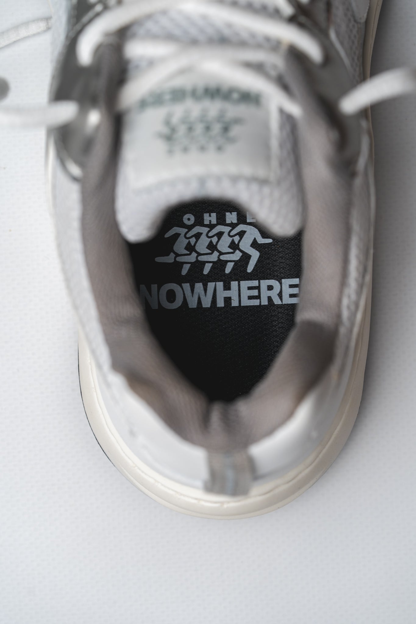 Barefoot sneaker retro run NWHR White