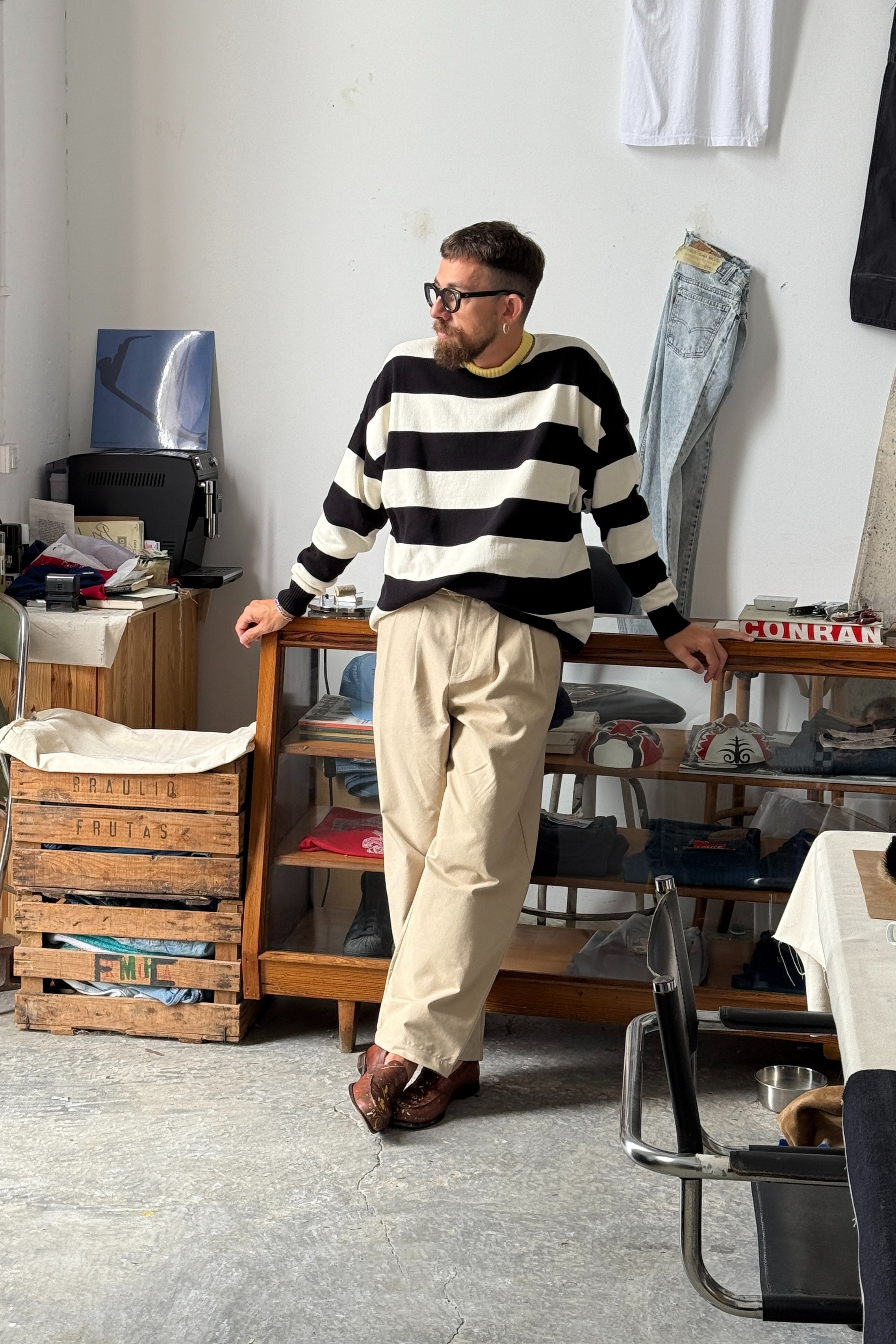 Pantalón chino beige