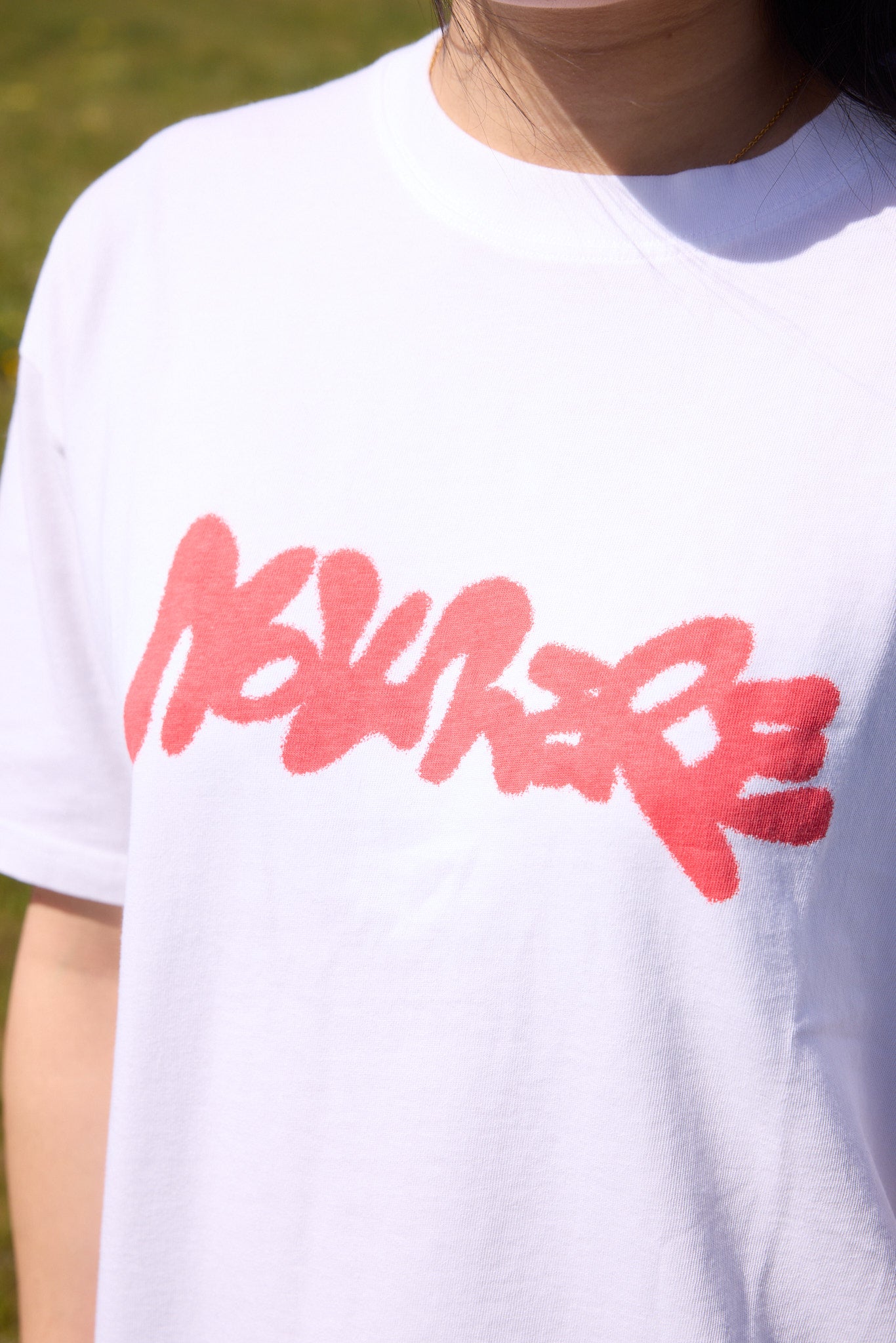 Camiseta nowhere spray