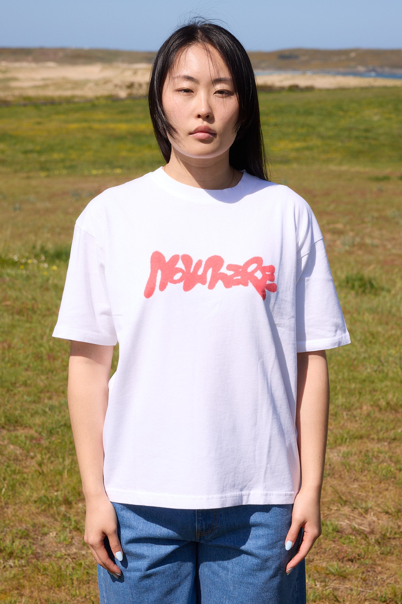 Camiseta nowhere spray