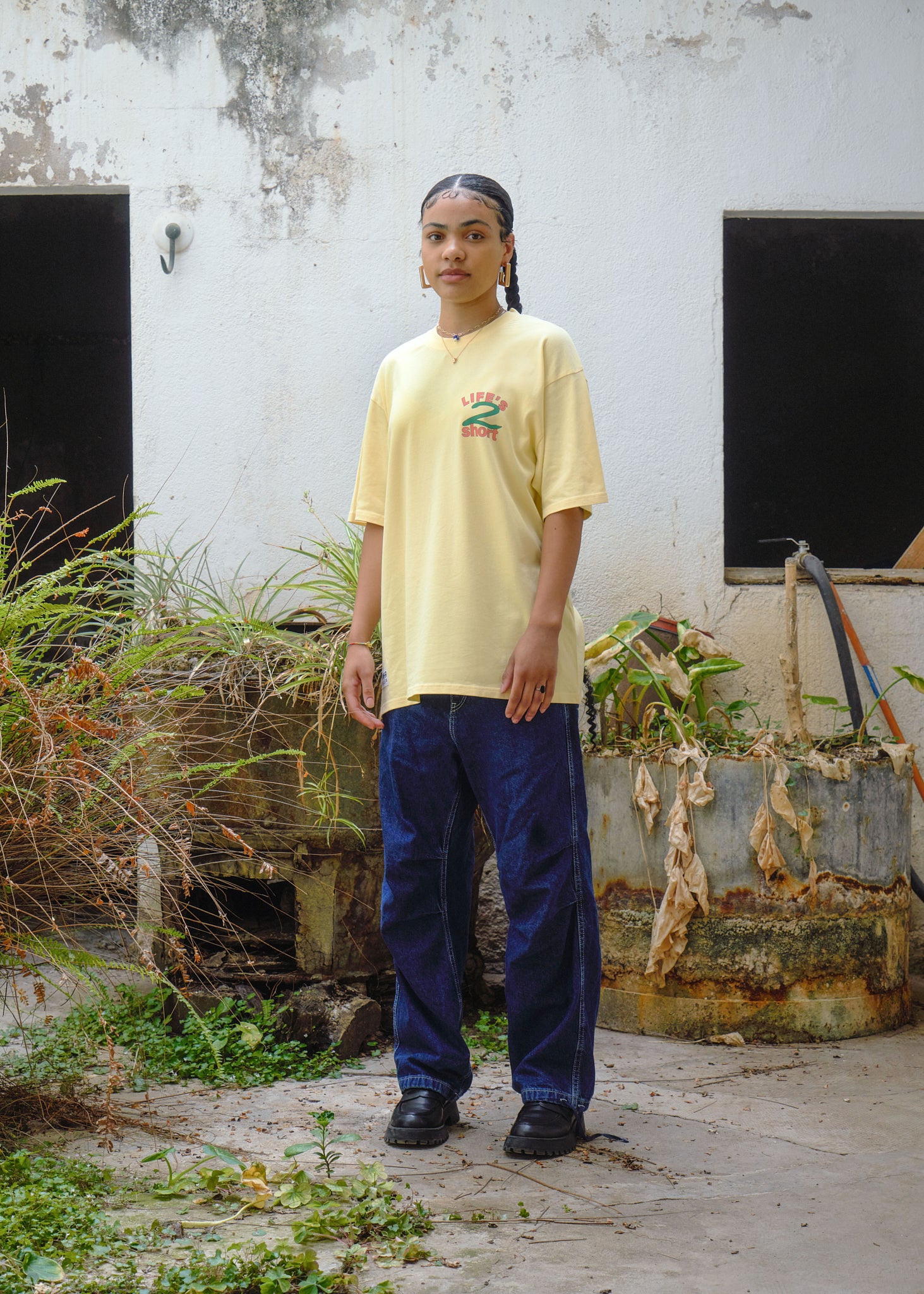 Life's 2 short T-shirt
