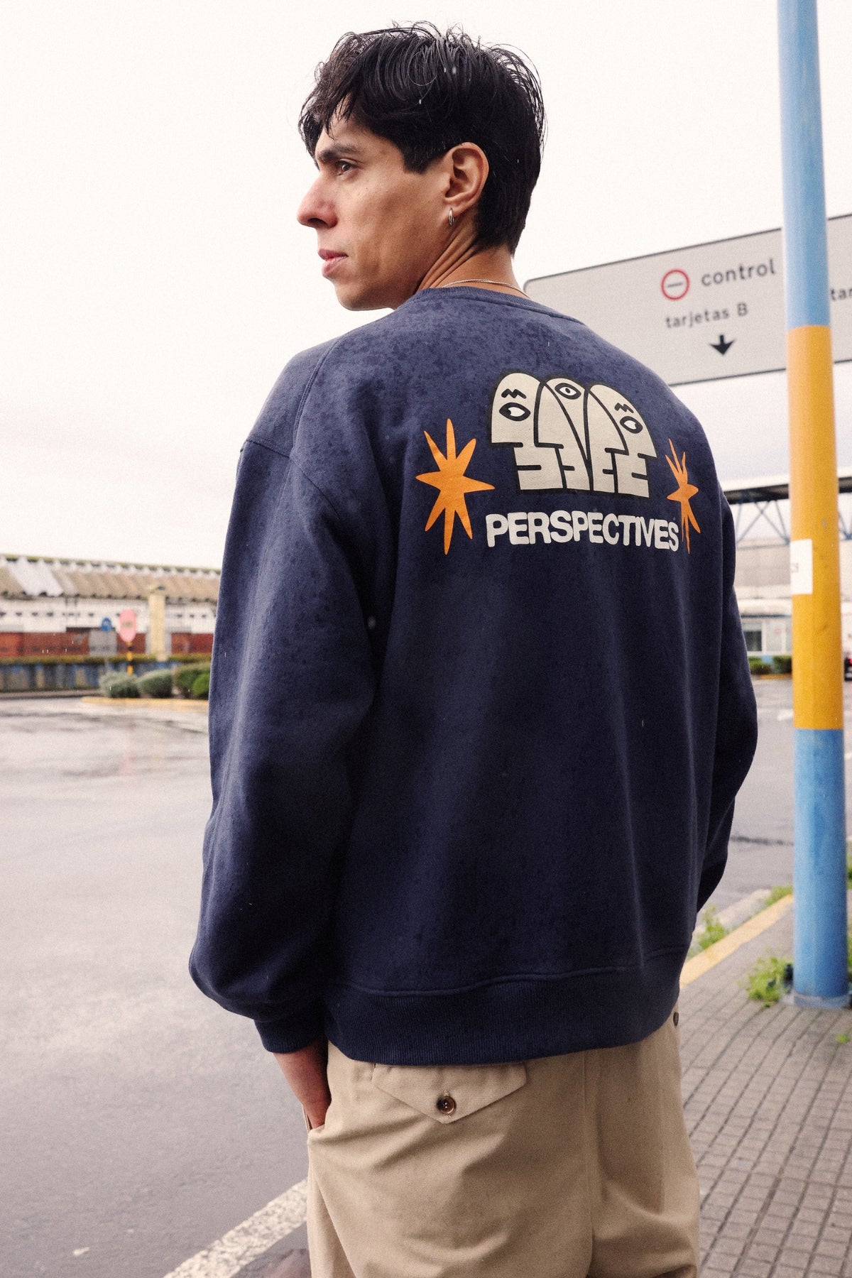 Sudadera perspective
