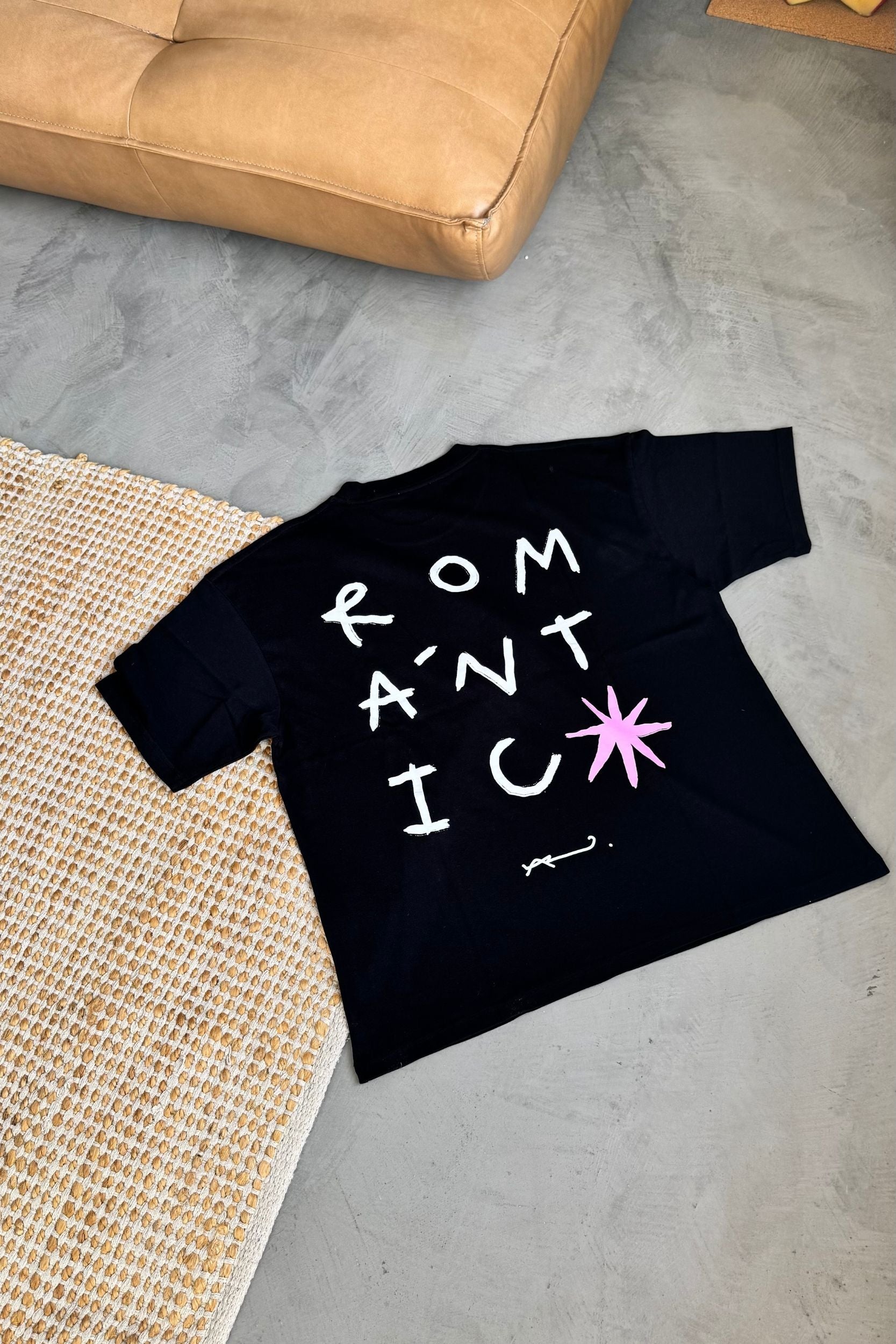 Camiseta Romantic negro