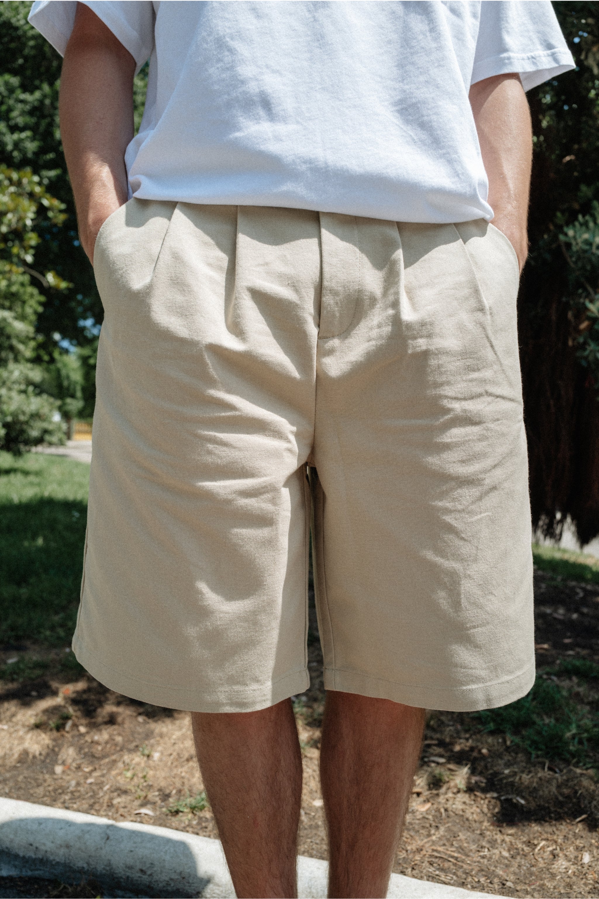 Pantalón corto chino beige