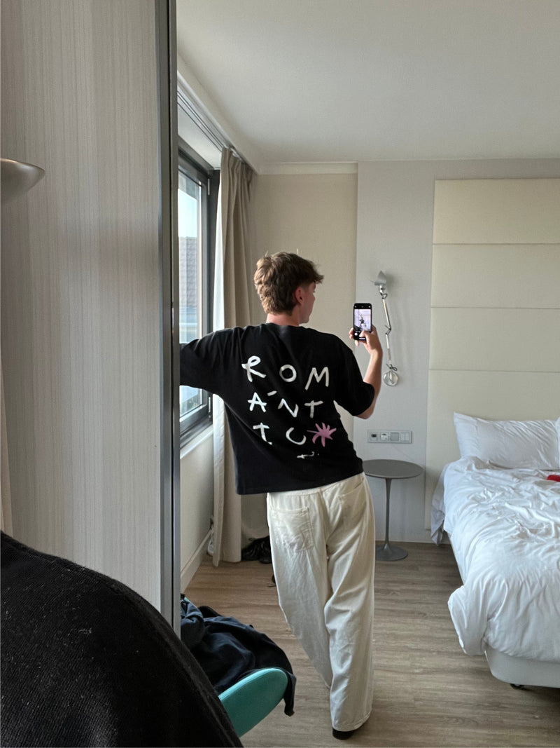Romantic T-shirt black