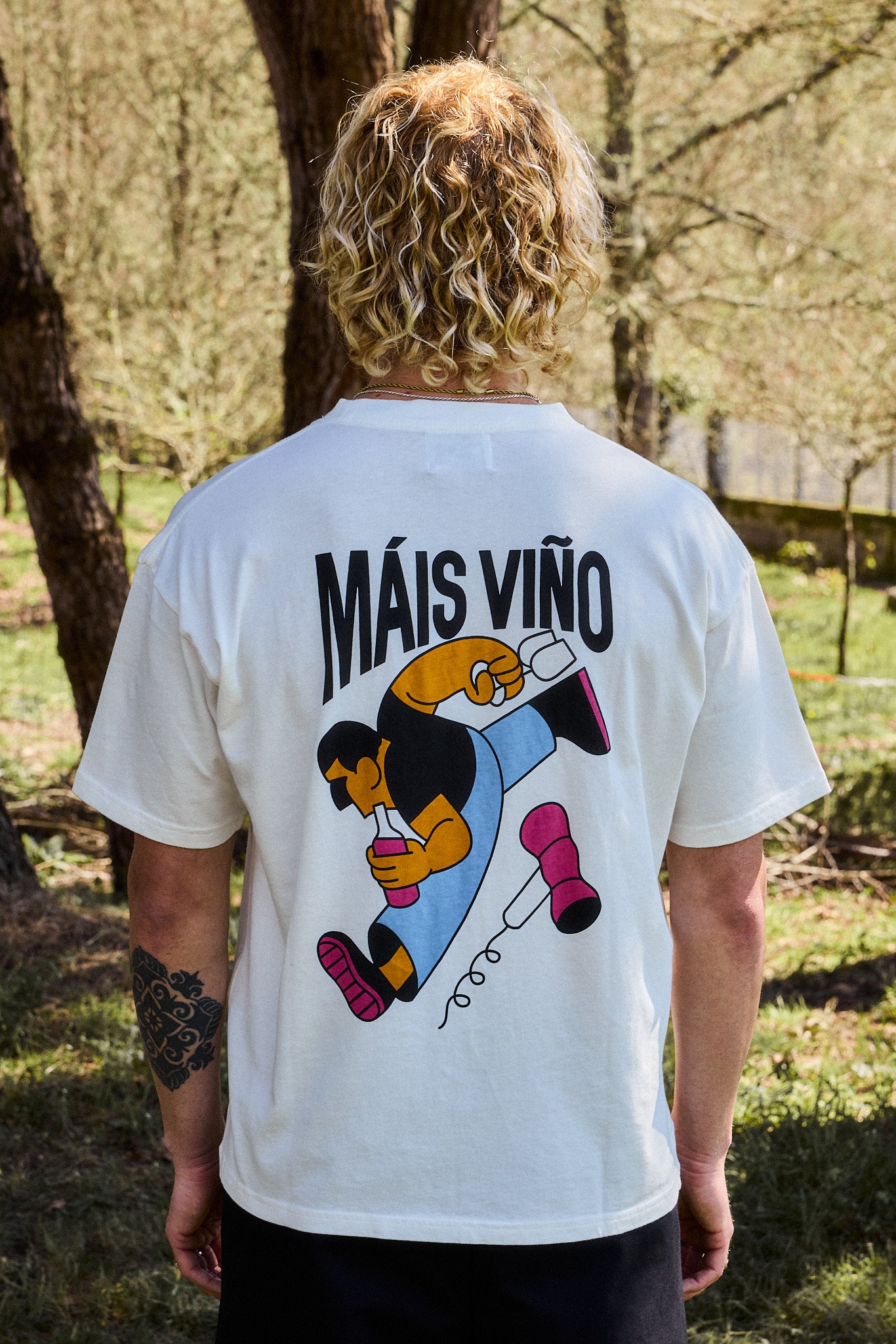 Camiseta Máis viño