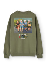 Crewneck Radio Patio